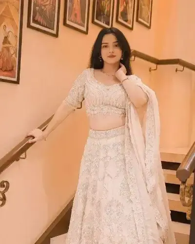 Escort Chhabra